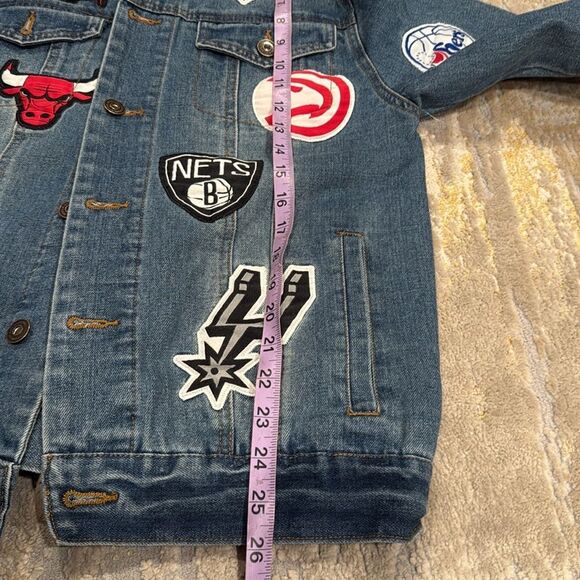 NBA Ultra Game Distressed Multi Team Patch Jean Jacket Knicks Nets Lakers Mens M - Picture 10 of 11